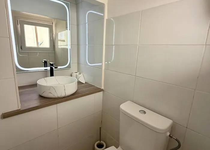 Duplex Centre Ville, Wifi, Clim, Terrasse